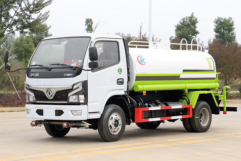 國六東風(fēng)小福瑞卡5噸灑水車