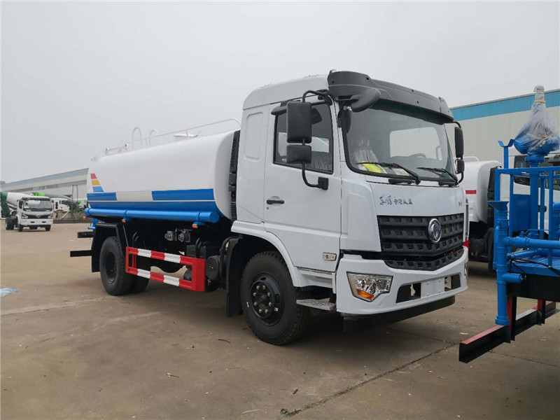 國六東風(fēng)專底D3 12噸灑水車