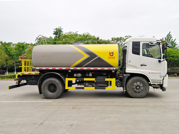 國(guó)六天錦12噸灑水車