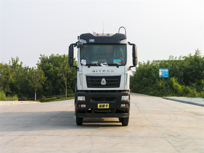 國(guó)六重汽汕德卡前四后八25方壓縮垃圾車(chē)