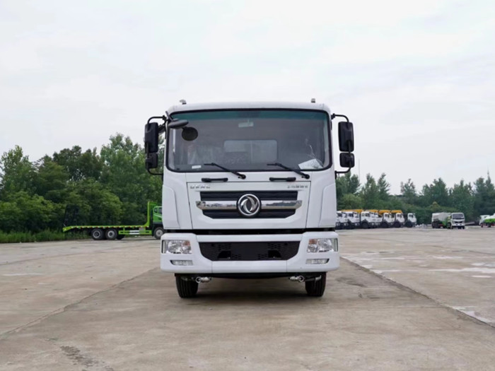 國(guó)六東風(fēng)多利卡D9 12噸霧炮車_灑水車廠家